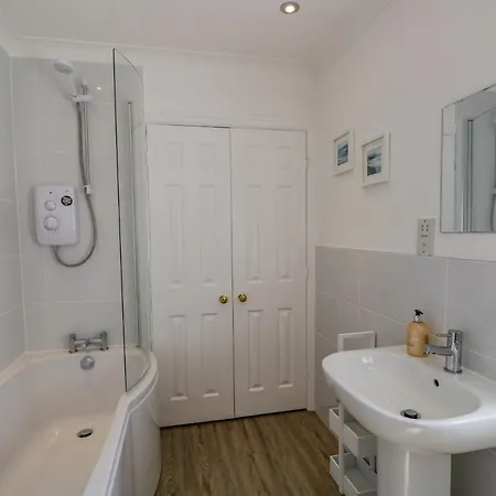 Westwinds * Grange-over-Sands