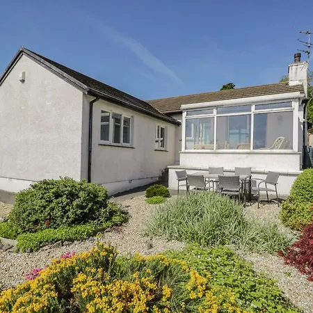 Westwinds * Grange-over-Sands