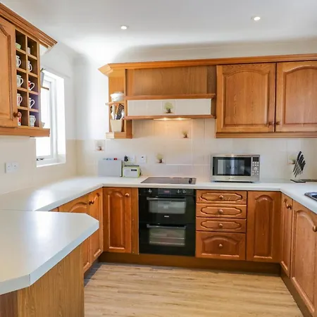 Holiday home Westwinds