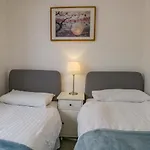 Holiday home Westwinds *